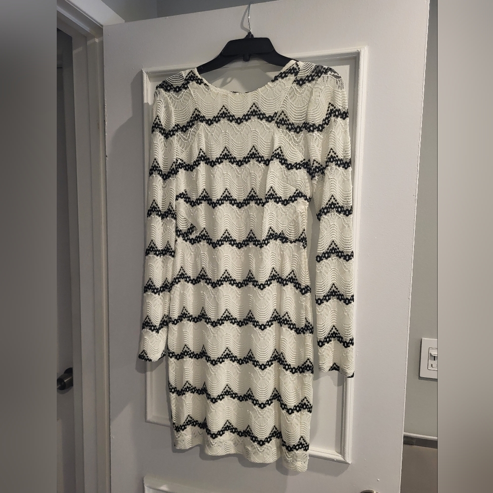 Guess size 6 crochet dress